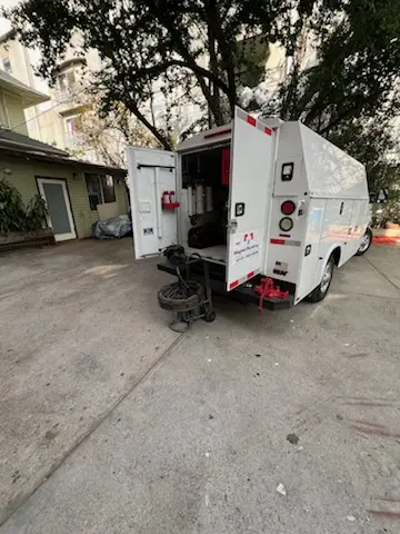 Magnet Plumbing service vehicle on-site for Faucet Repair in Miami Beach